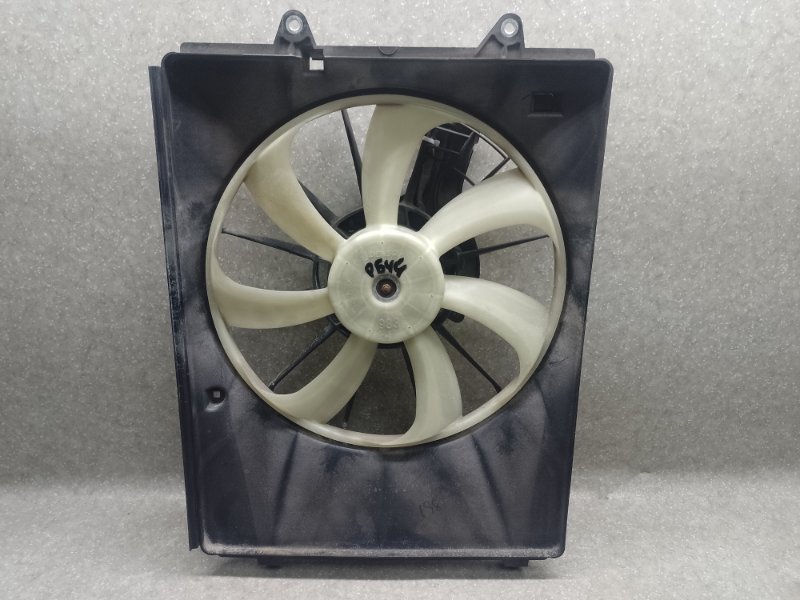 Диффузор вентилятора основного радиатора правый ACURA MDX (YD3) 13-21 2016 3.5 J35Y5 38615-5J6-A01 Б/У