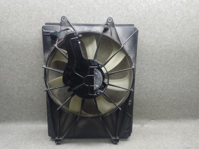 Диффузор вентилятора основного радиатора правый MDX (YD3) 13-21 2016 3.5 J35Y5