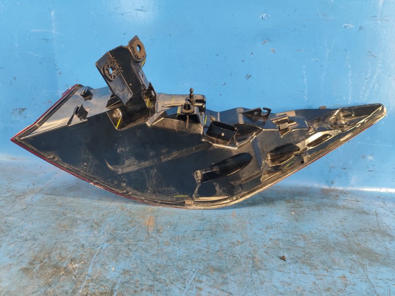 Фонарь наружный левый QX50 18- 2023 2.0 KR20DDET