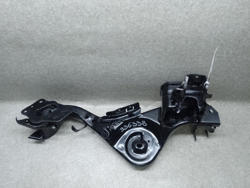 Рычаг задней подвески продольный правый X-TRAIL/ROGUE T32 13-20 Рычаг задней подвески продольный правый X-TRAIL/ROGUE T32 13-20