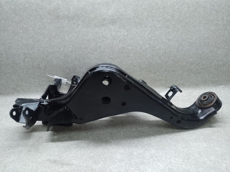 Рычаг задней подвески продольный левый NISSAN X-TRAIL/ROGUE T32 13-20