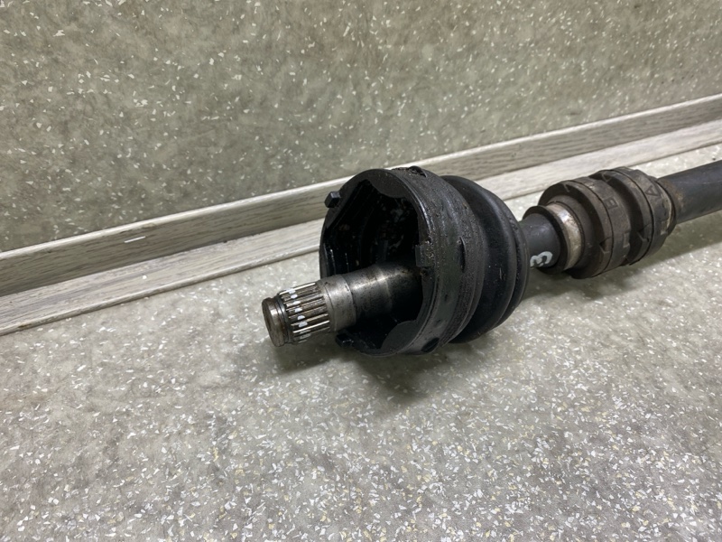 Привод передний правый NISSAN JUKE 10-19 1.6 MR16DDT