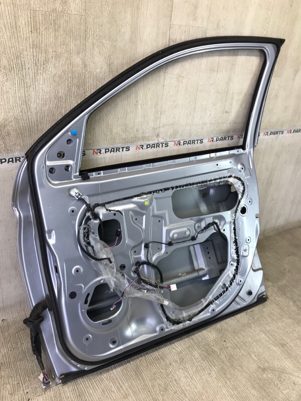 Дверь передняя правая OUTLANDER GF 12- 2013 2.4 4J12