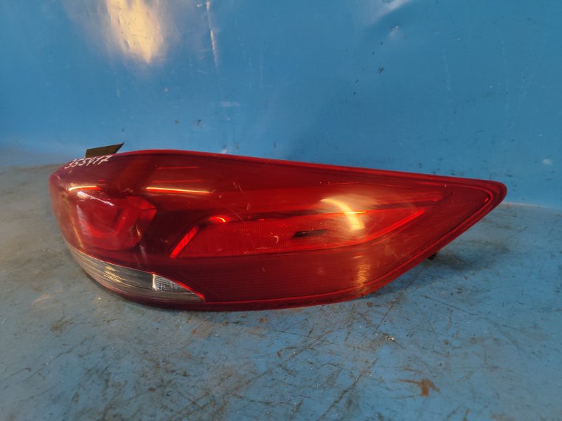 Фонарь наружный правый HYUNDAI ELANTRA AD 16- 2.0 G4NH