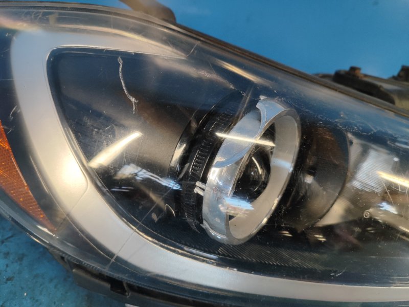 Фара правая HYUNDAI ELANTRA AD 16-