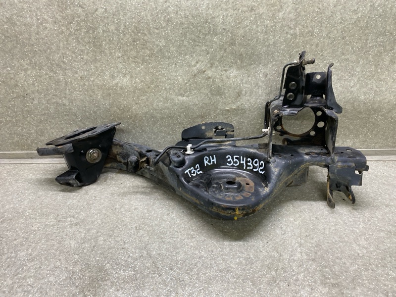 Рычаг задней подвески продольный правый NISSAN X-TRAIL/ROGUE T32 13-20 55501-5HA0B Б/У