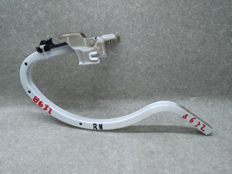 Запчасть петля крышки багажника правая ACURA TLX 14-17 2017 2.4 K24W7 68610-TZ3-A00ZZ Б/У Петля крышки багажника правая ACURA TLX 14-17 2017 2.4 K24W7 68610-TZ3-A00ZZ Б/У