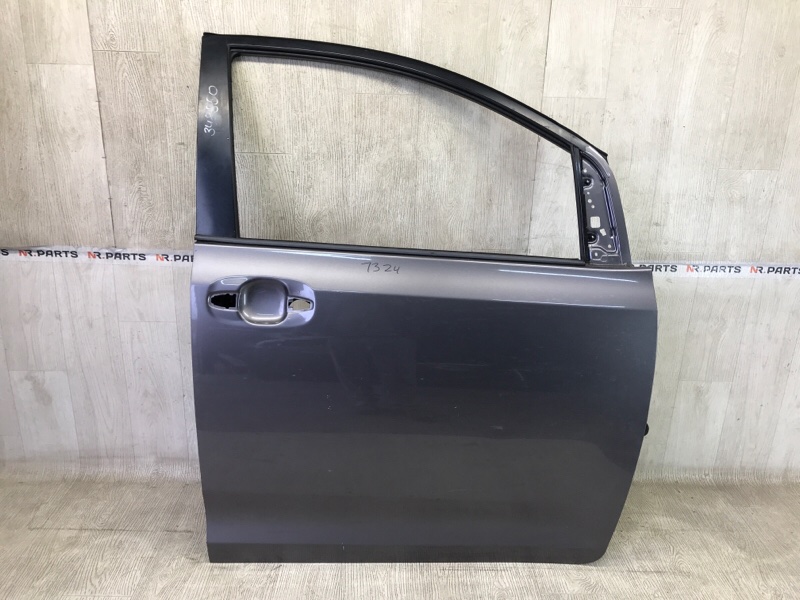 Запчасть дверь передняя правая TOYOTA SIENNA 11-16 2014 3.5 2GR-FE 67001-08060 Б/У Дверь передняя правая TOYOTA SIENNA 11-16 2014 3.5 2GR-FE 67001-08060 Б/У