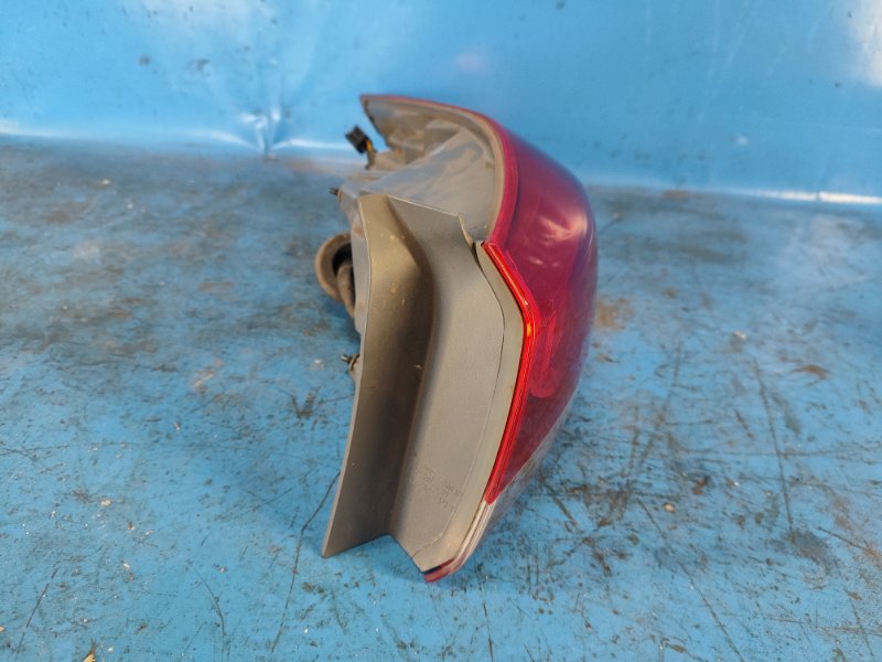 Фонарь наружный правый ELANTRA AD 16-