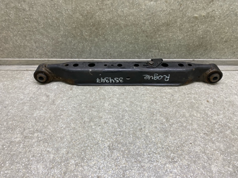 Рычаг задней подвески поперечный нижний NISSAN X-TRAIL/ROGUE T32 13-20 55110-4BA0A Б/У