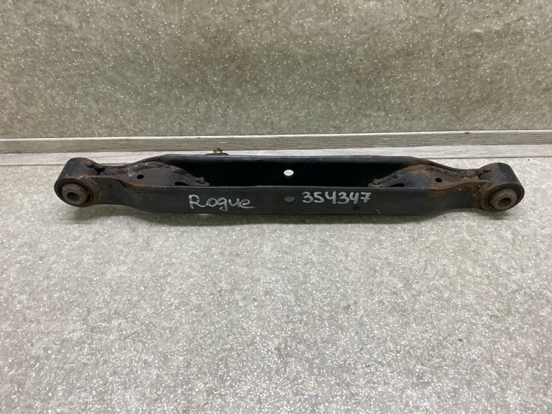 Рычаг задней подвески поперечный нижний NISSAN X-TRAIL/ROGUE T32 13-20