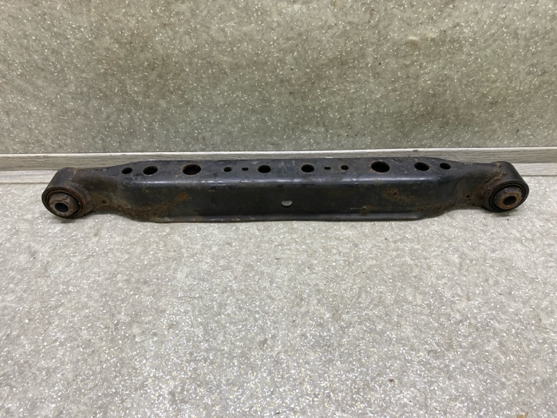 Рычаг задней подвески поперечный нижний X-TRAIL/ROGUE T32 13-20 Рычаг задней подвески поперечный нижний X-TRAIL/ROGUE T32 13-20