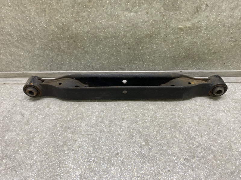 Рычаг задней подвески поперечный нижний NISSAN X-TRAIL/ROGUE T32 13-20