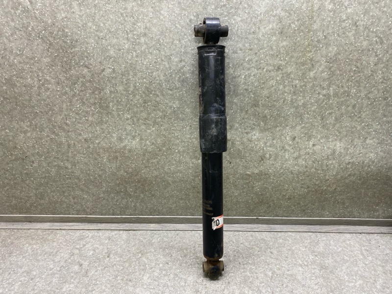 Амортизатор задний X-TRAIL/ROGUE T32 13-20 Амортизатор задний X-TRAIL/ROGUE T32 13-20