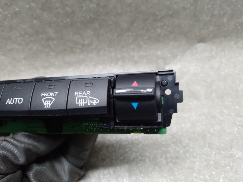 Блок управления печкой TLX 14-17 2017 2.4 K24W7