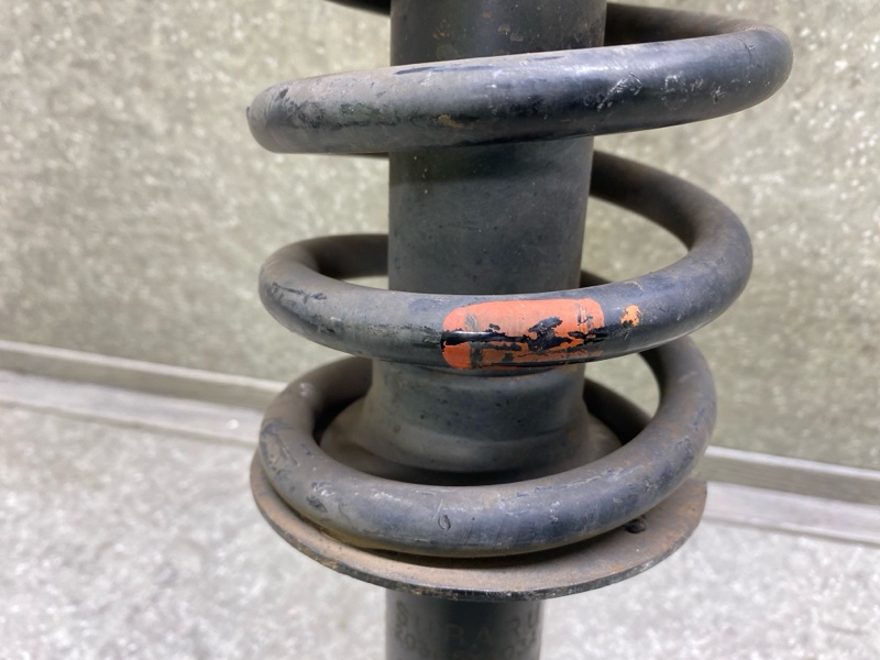 Амортизатор задний TRIBECA B9 05-07