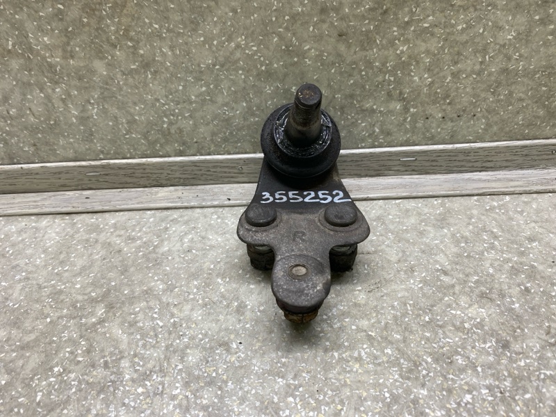 Шаровая опора передняя правая LEXUS ES350 06-12 2007 3.5 2GR-FE 43330-39775 Б/У