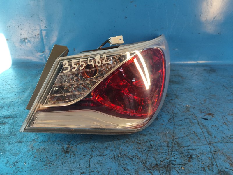 Запчасть фонарь наружный правый HYUNDAI SONATA YF 10-14 2012 2.4 G4KK 92402-4R050 Б/У Фонарь наружный правый HYUNDAI SONATA YF 10-14 2012 2.4 G4KK 92402-4R050 Б/У