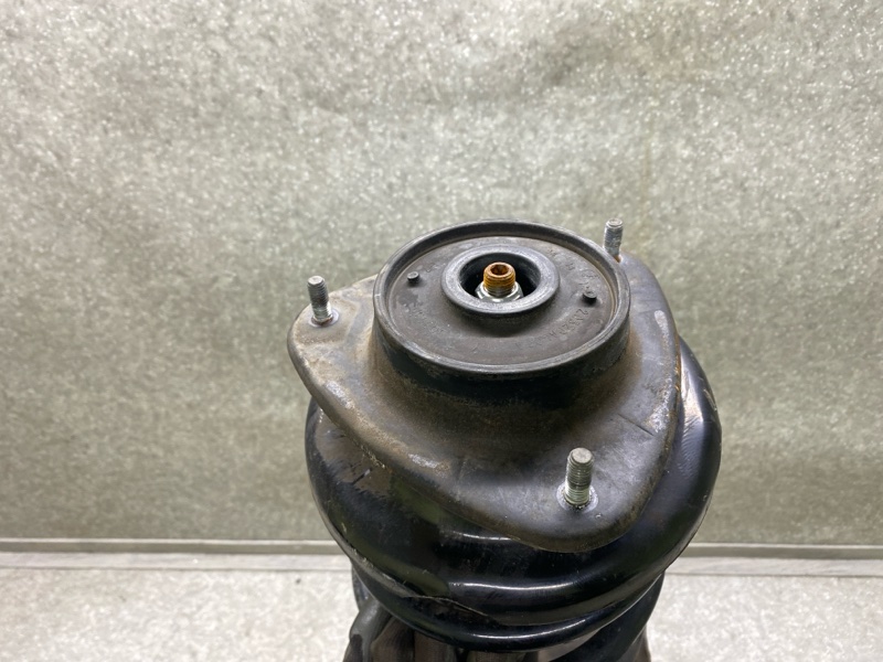 Амортизатор передний левый SUBARU TRIBECA B9 05-07