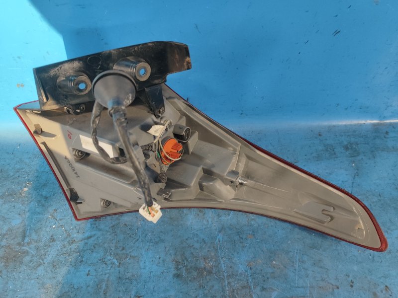 Фонарь наружный левый ELANTRA GD 12-17 2014 ХЭТЧБЭК 2.0 G4NC