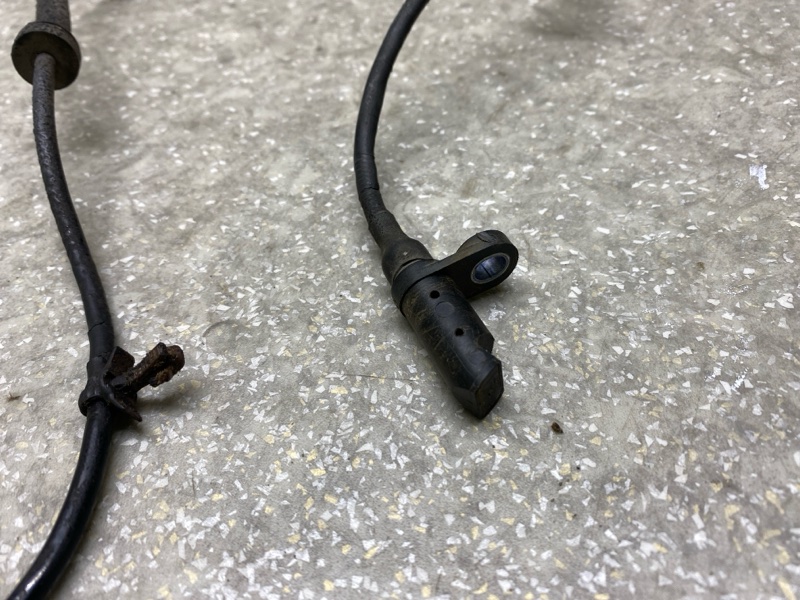 Датчик ABS задний левый X-TRAIL/ROGUE T32 13-20 Датчик ABS задний левый X-TRAIL/ROGUE T32 13-20