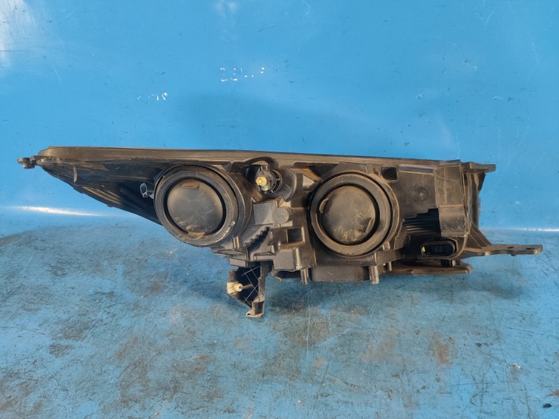 Фара левая ESCAPE 12-19