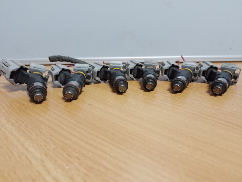 Форсунка топливная INFINITI G35 03-07 Форсунка топливная INFINITI G35 03-07