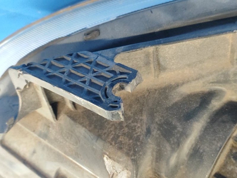 Фара правая SOUL AM 08-13