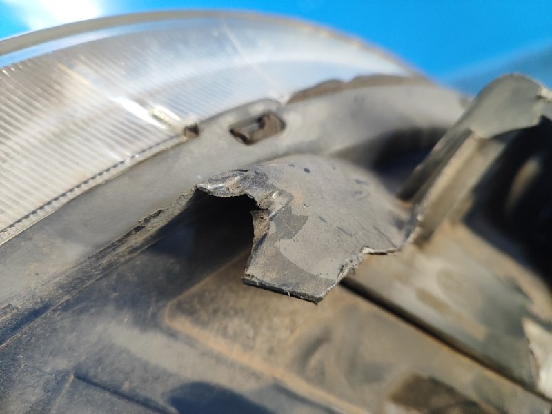 Фара правая SOUL AM 08-13