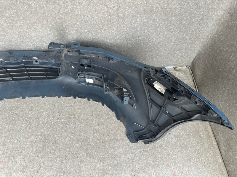 Бампер передний EOS 06-10