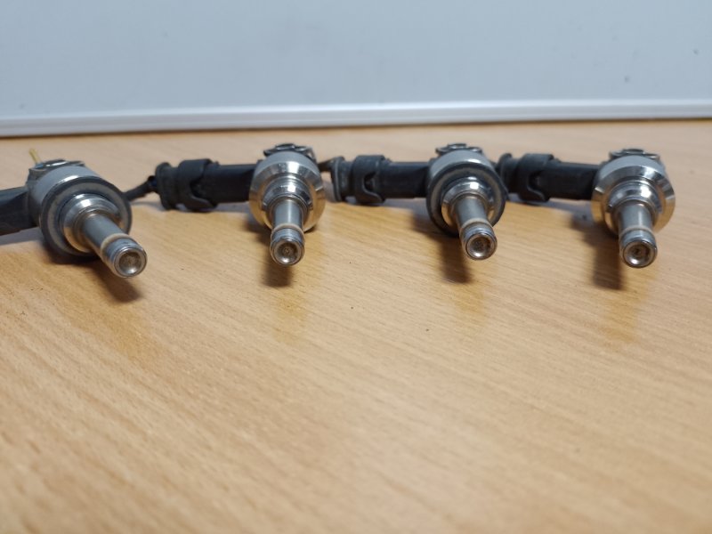 Форсунка топливная HYUNDAI SONATA YF 10-14 Седан 2.4 Форсунка топливная HYUNDAI SONATA YF 10-14 Седан 2.4