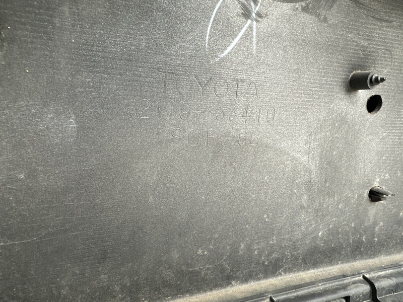 Бампер передний CAMRY 40 06-11