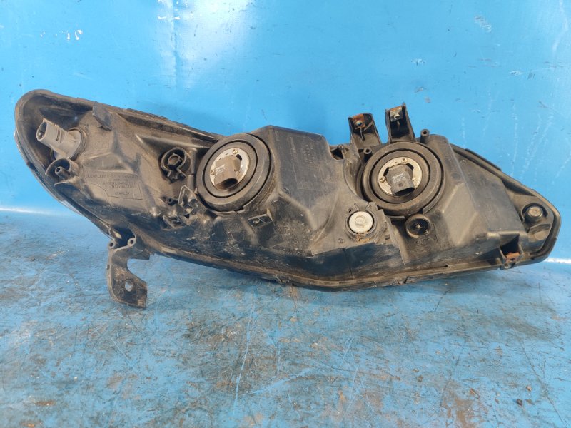 Фара левая CIVIC 4D 06-11 Фара левая CIVIC 4D 06-11