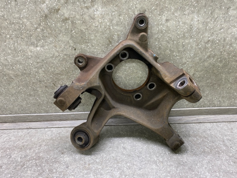 Цапфа левая FORESTER 12-19 2015 2.5 FB25B