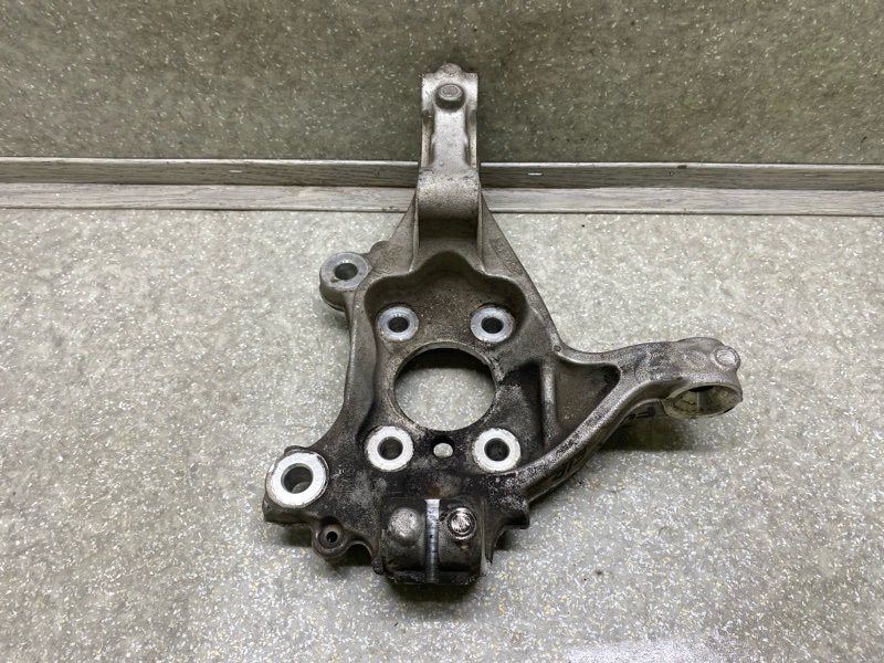 Кулак поворотный правый FUSION 14- 2019 C20EDEF Кулак поворотный правый FUSION 14- 2019 C20EDEF