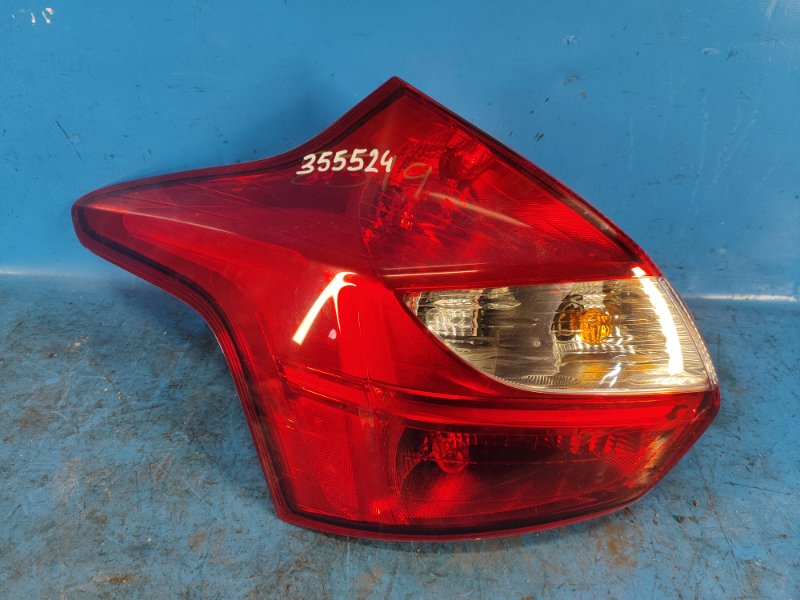 Фонарь наружный левый FORD FOCUS 10-18 DM5Z-13405-C Б/У