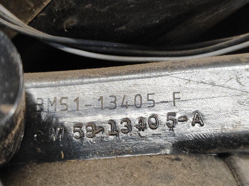 Фонарь наружный левый FOCUS 10-18