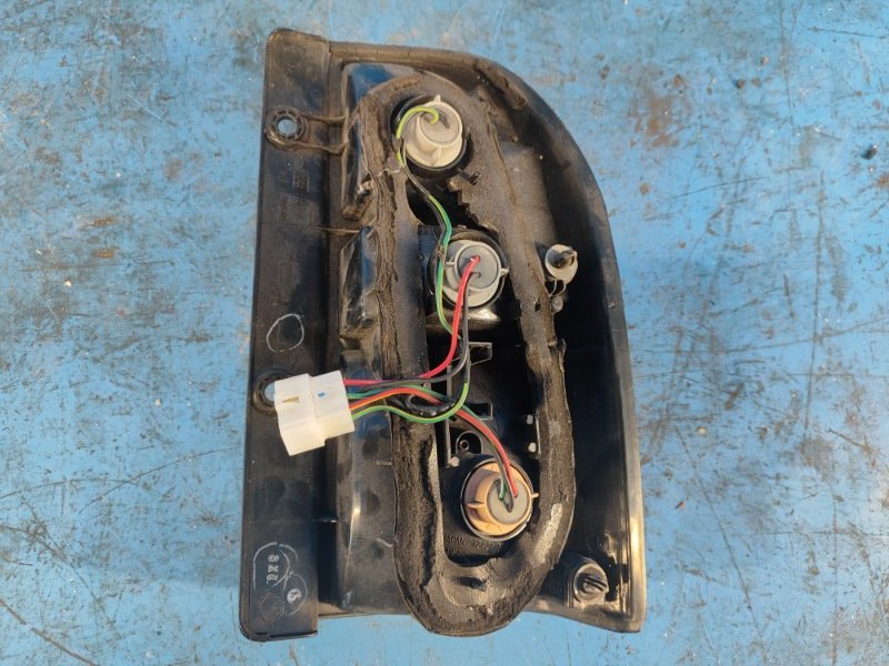 Фонарь наружный левый GRAND VITARA XL-7 01-06