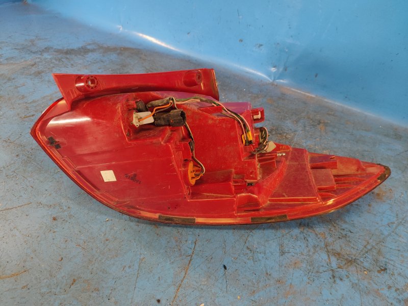 Фонарь наружный левый VELOSTER 11-18 2013 1.6 G4FD