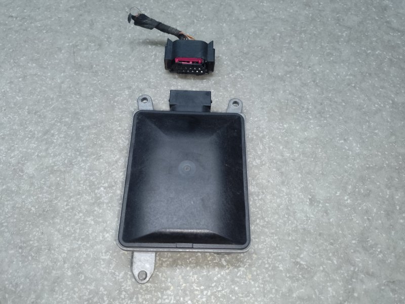 Датчик слепых зон правый A5 07-17