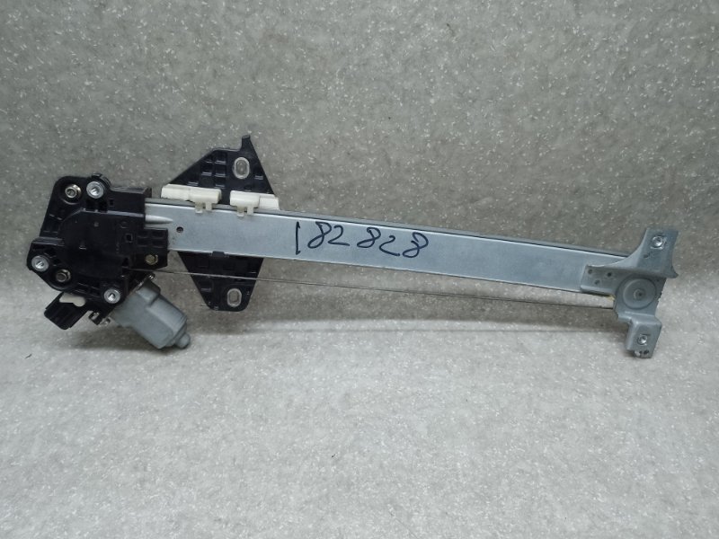 Стеклоподъемник задний левый HONDA CIVIC 4D 06-11 FD 72750-SNA-A01 Б/У