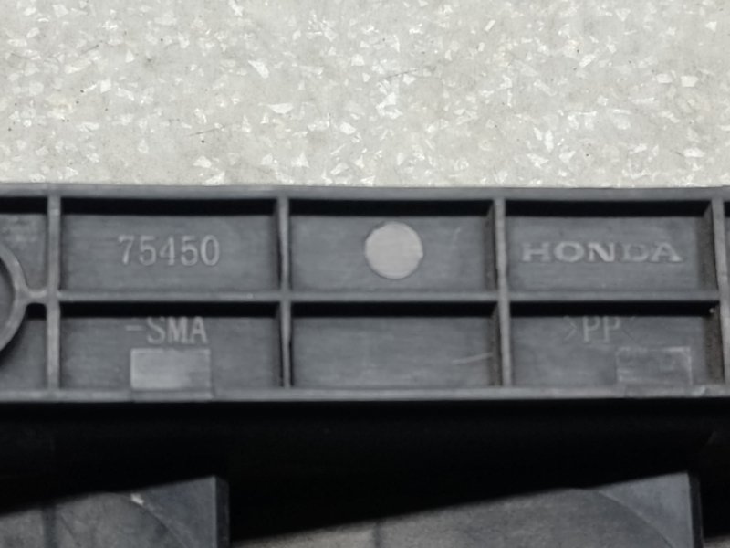 Клапан вентиляции салона задний правый ACURA RLX 13-20 Клапан вентиляции салона задний правый ACURA RLX 13-20