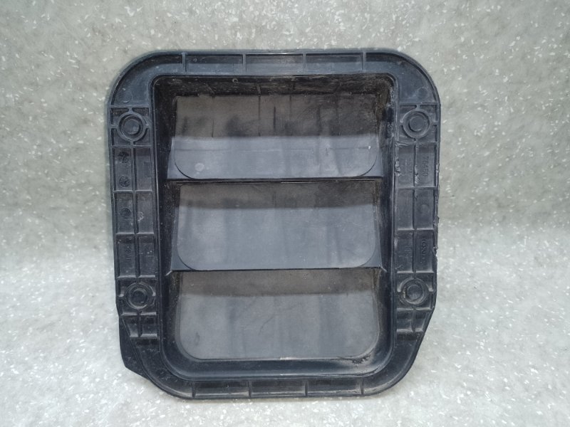 Запчасть клапан вентиляции салона задний левый ACURA RLX 13-20 75450-SMA-003 Б/У Клапан вентиляции салона задний левый ACURA RLX 13-20 75450-SMA-003 Б/У