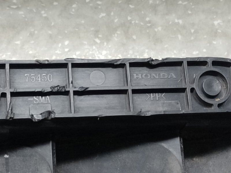 Клапан вентиляции салона задний левый ACURA RLX 13-20 Клапан вентиляции салона задний левый ACURA RLX 13-20