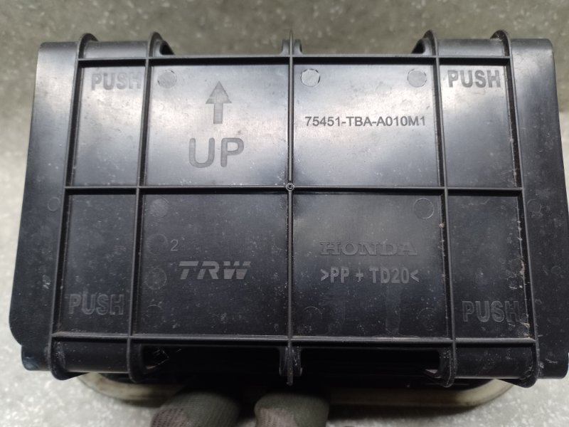 Клапан вентиляции салона задний ACURA MDX 21- Клапан вентиляции салона задний ACURA MDX 21-