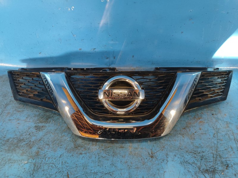 Решетка радиатора NISSAN X-TRAIL/ROGUE T32 13-20 623109TA0A Б/У