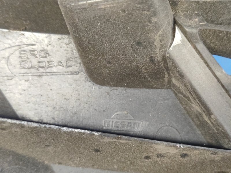 Решетка радиатора X-TRAIL/ROGUE T32 13-20