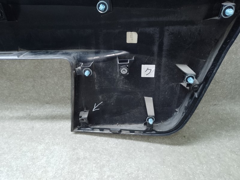 Накладка крышки багажника PRIUS 16- 2017 1.8 2ZRFXE