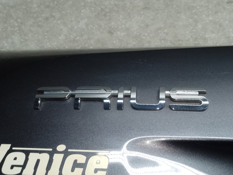 Накладка крышки багажника PRIUS 16- 2017 1.8 2ZRFXE