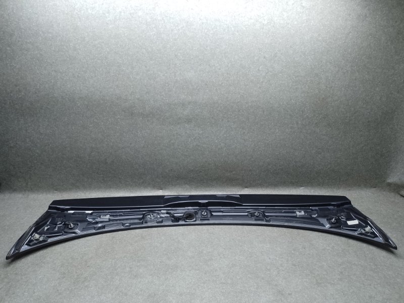 Спойлер крышки багажника PRIUS 16- 2017 1.8 2ZRFXE